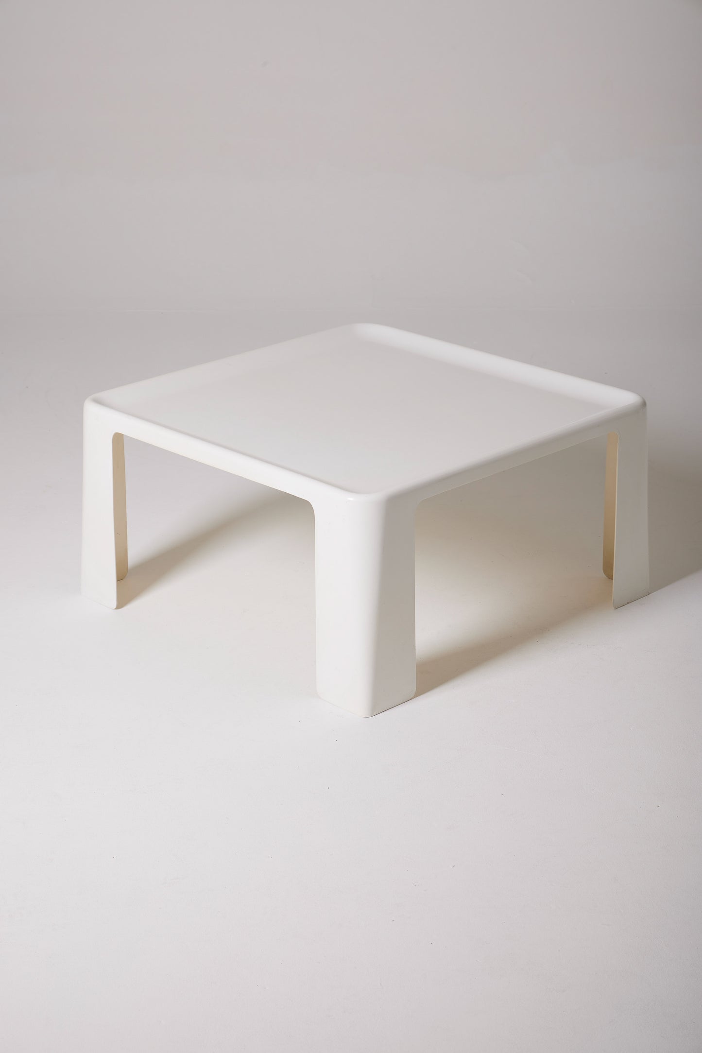 AMANTA MARIO BELLINI COFFEE TABLE