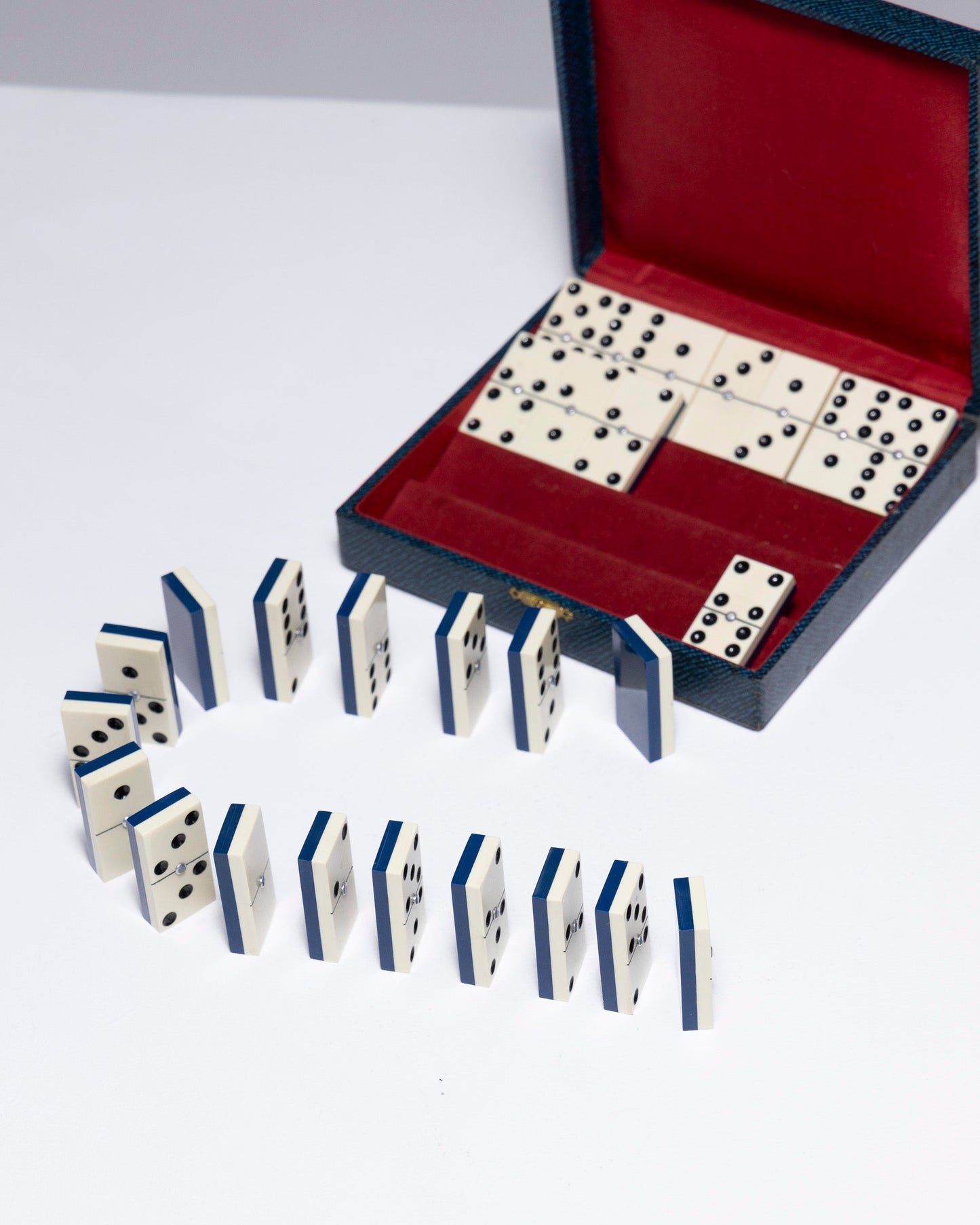 BAKELITE DOMINOES GAME, 1930s