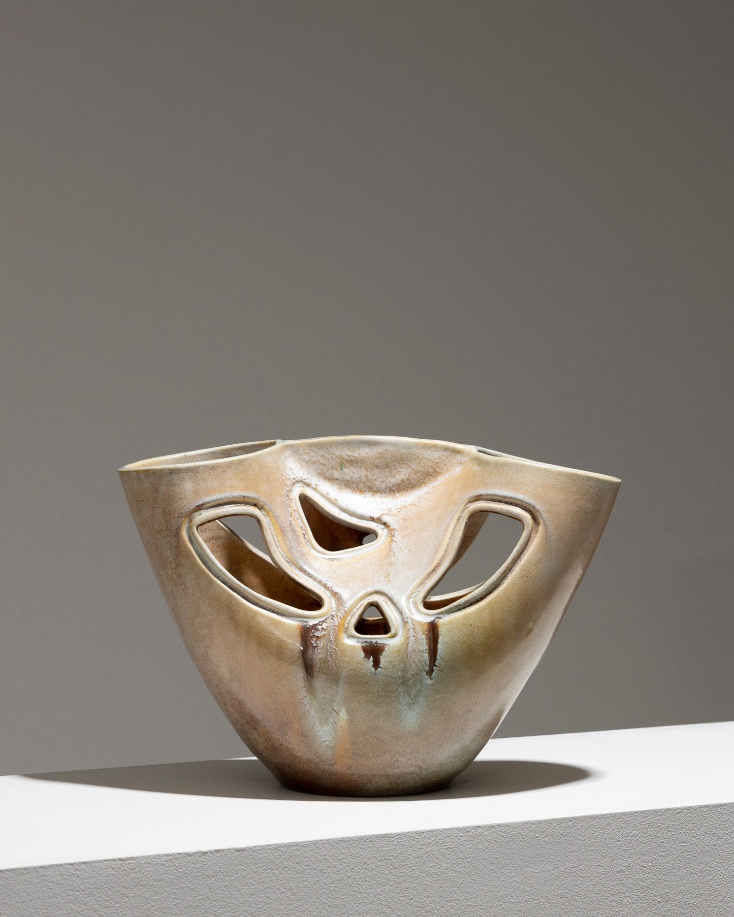 VASE NAVETTE EN CÉRAMIQUE, ACCOLAY, 1960s