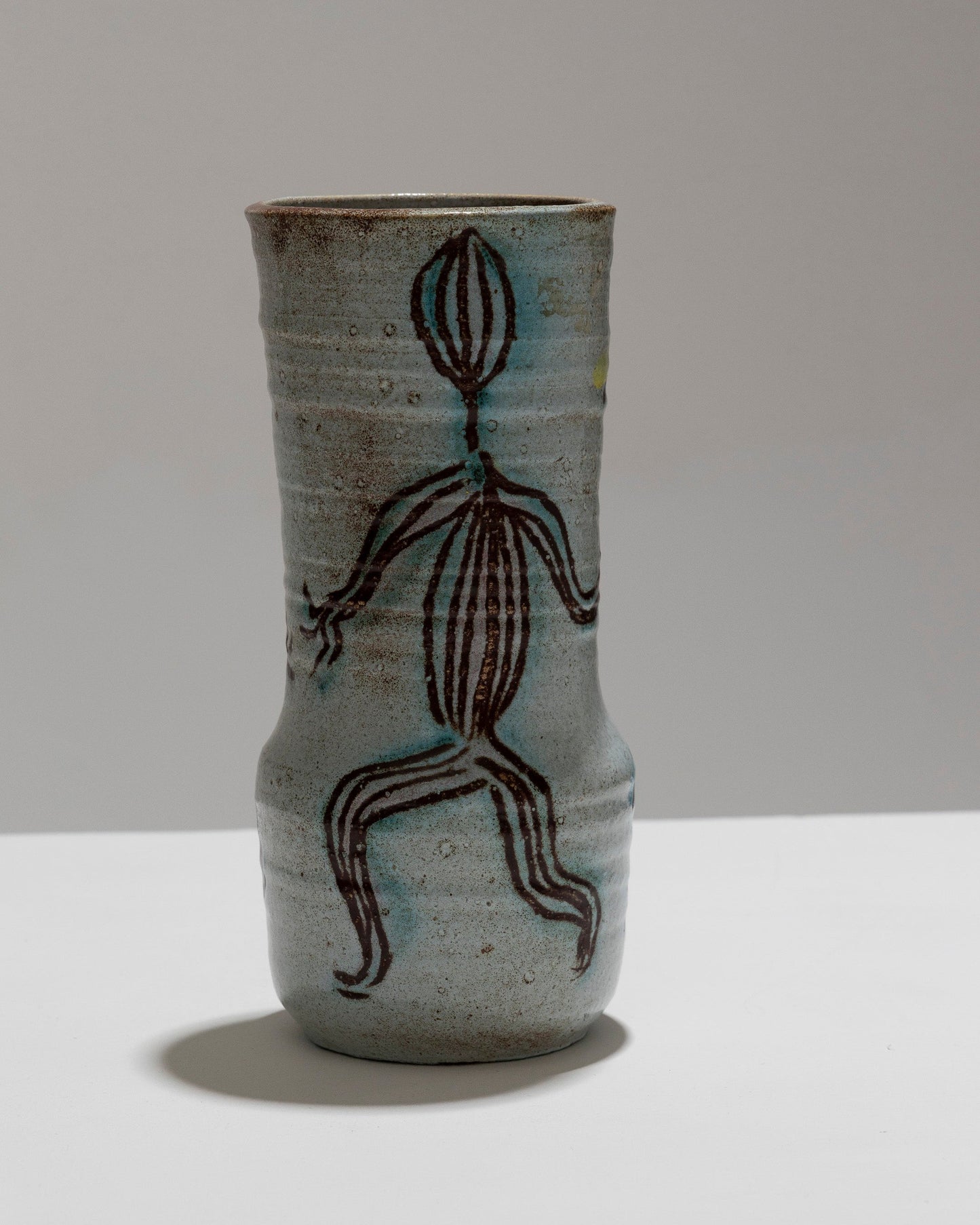 VASE EN FAÏENCE "AUX DEUX PERSONNAGES", ACCOLAY, 1950s