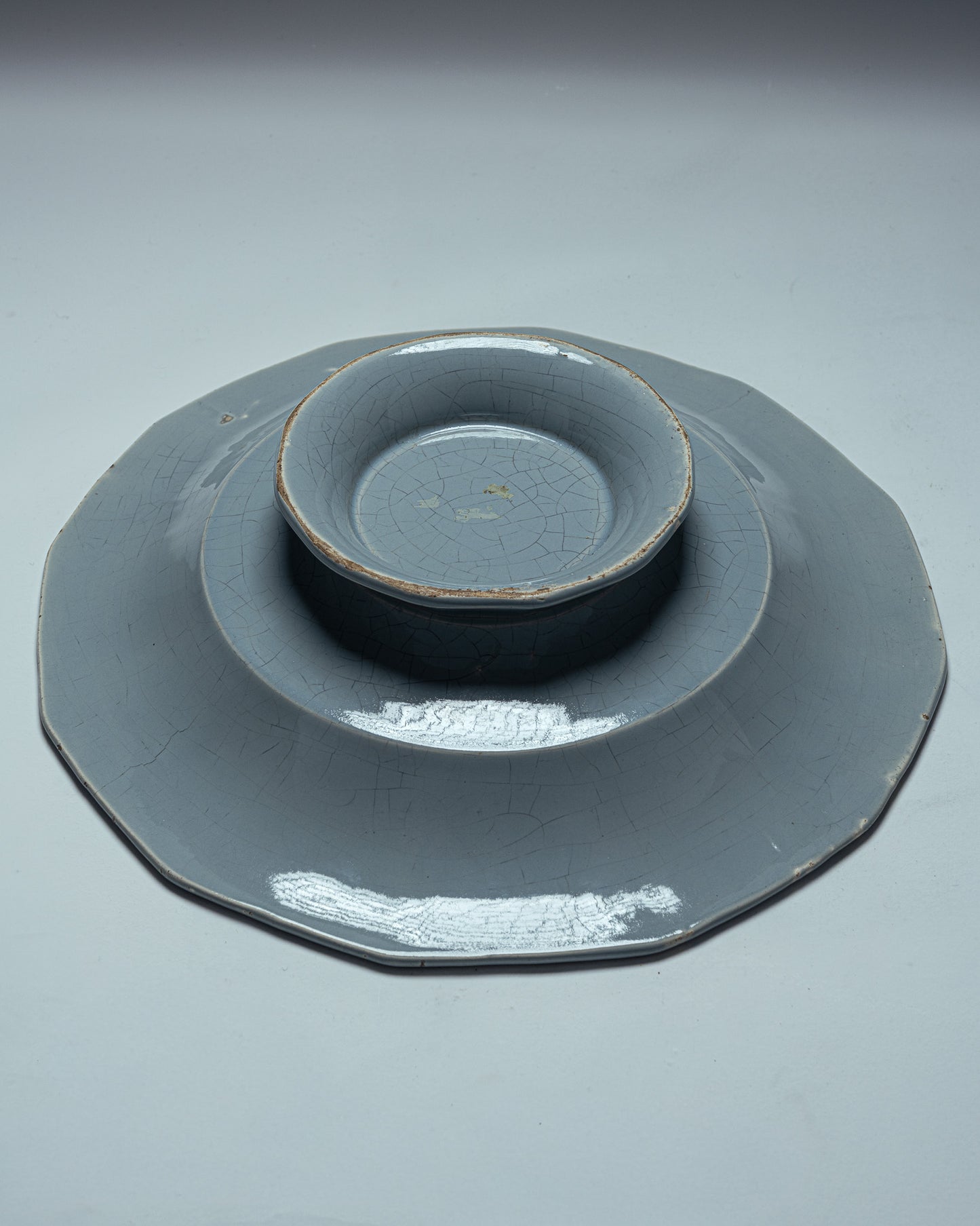 DODECAGONAL BOWL ON A FAIENCE PEDESTAL, 1950s