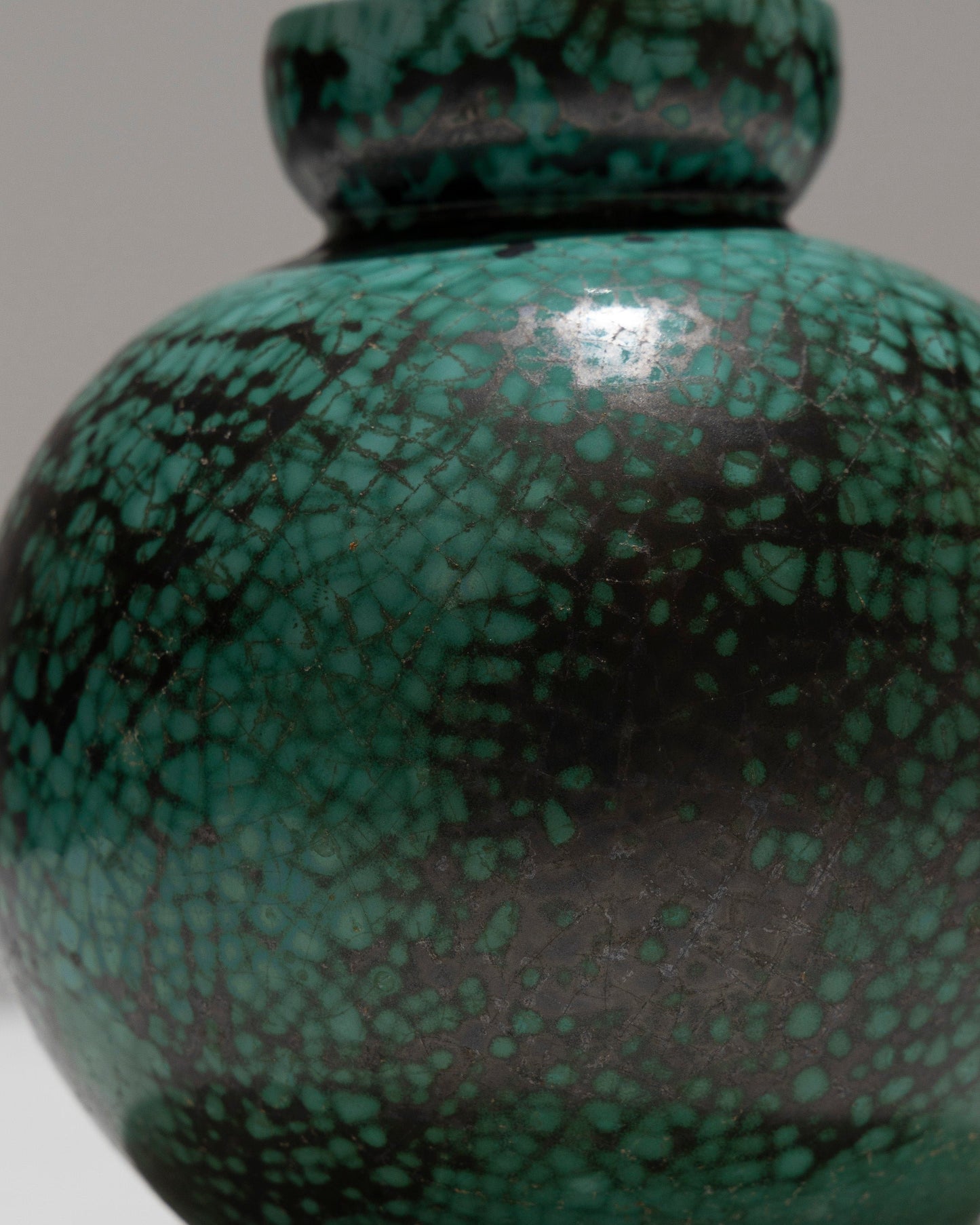 VASE BOULE EN POTERIE ÉMAILLÉE, CAB PRIMAVERA, 1930s