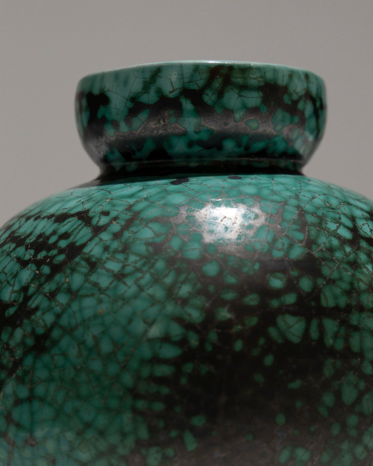 VASE BOULE EN POTERIE ÉMAILLÉE, CAB PRIMAVERA, 1930s