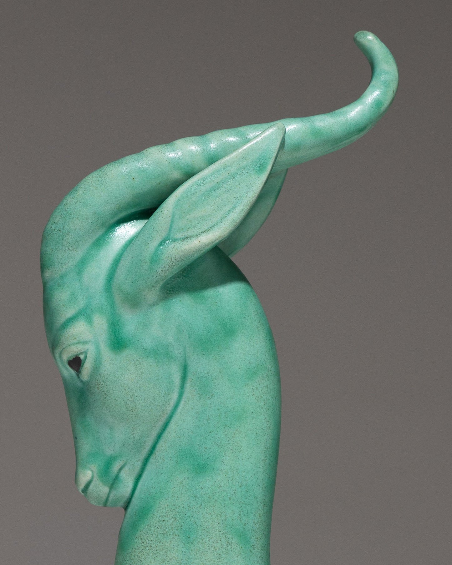 SCULPTURE PORCELAINE "TÊTE D'ANTILOPE", PAUL MILET, 1930s