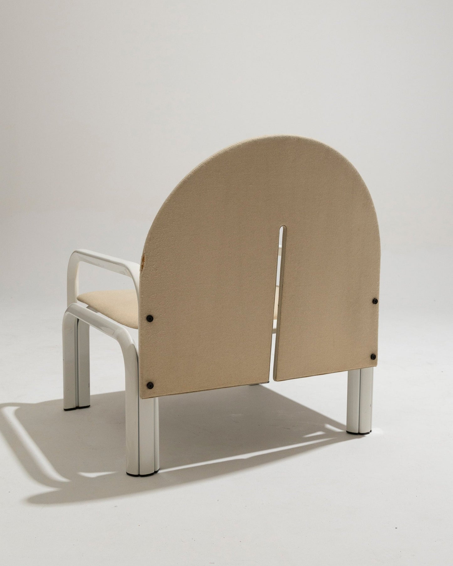 “54L” ARMCHAIR IN WHITE METAL AND FABRIC, GAE AULENTI, 1970s