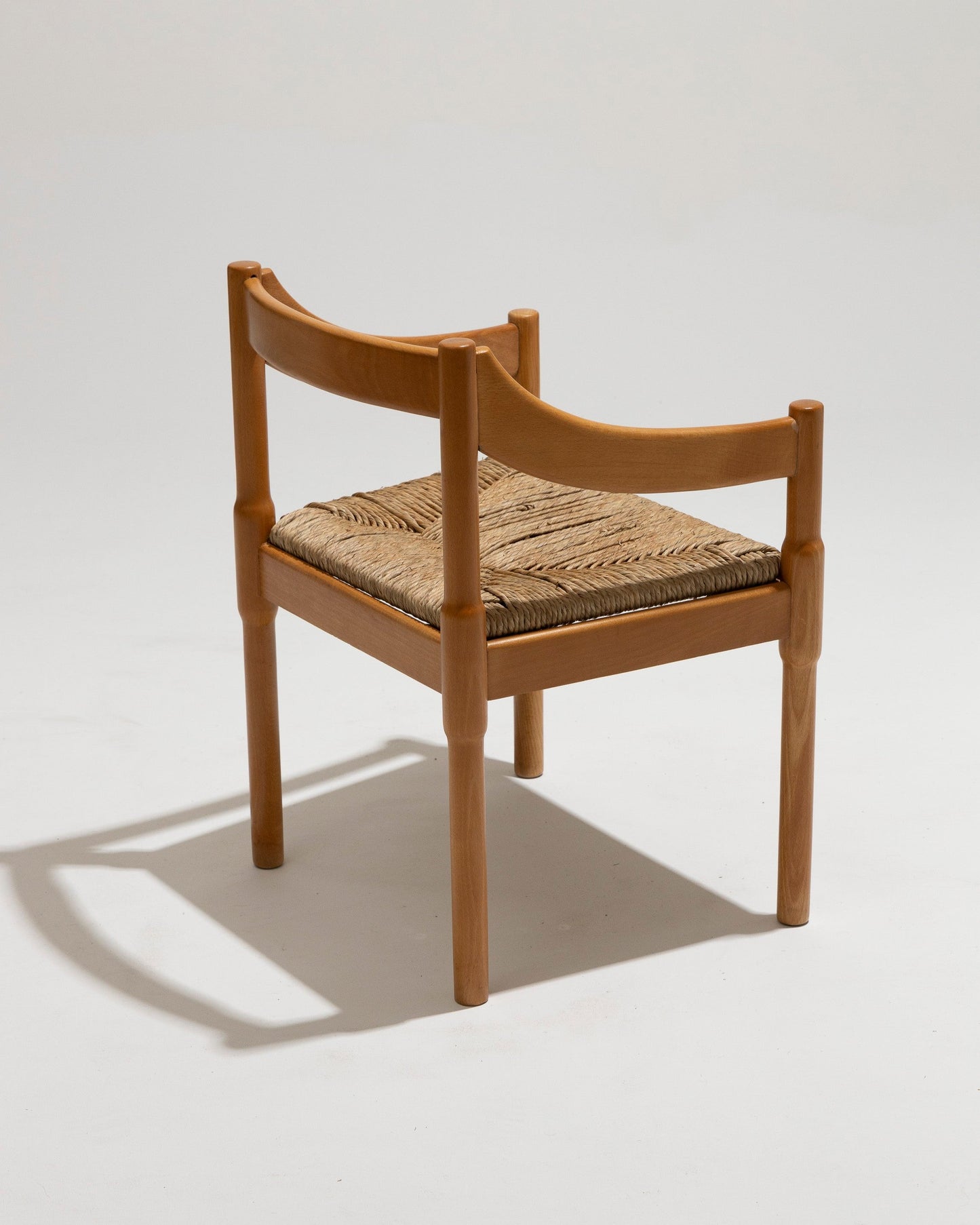 PAIRE DE CHAISES EN PAILLE ET BOIS, VICO MAGISTRETTI, CASSINA, 1960s