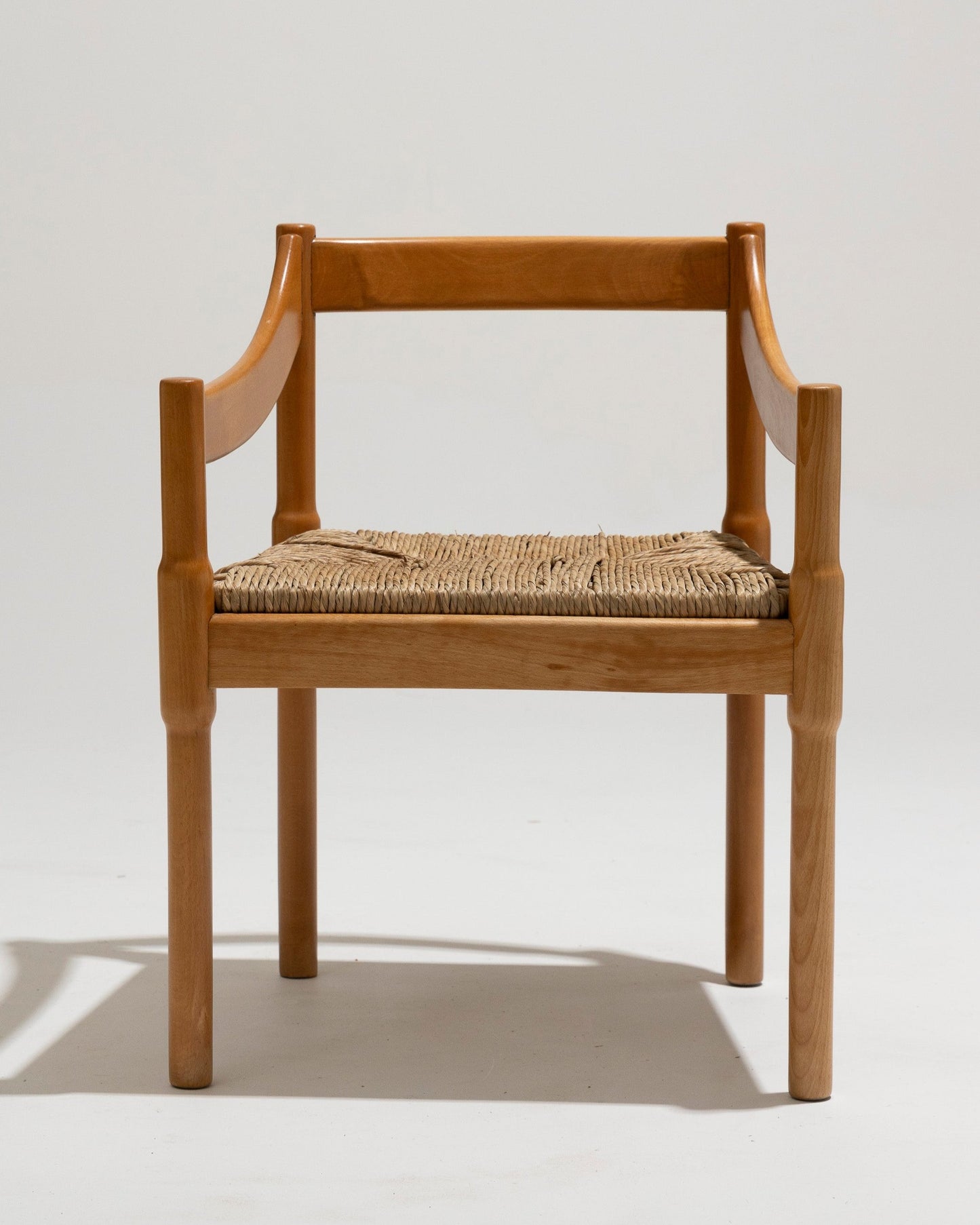 PAIRE DE CHAISES EN PAILLE ET BOIS, VICO MAGISTRETTI, CASSINA, 1960s