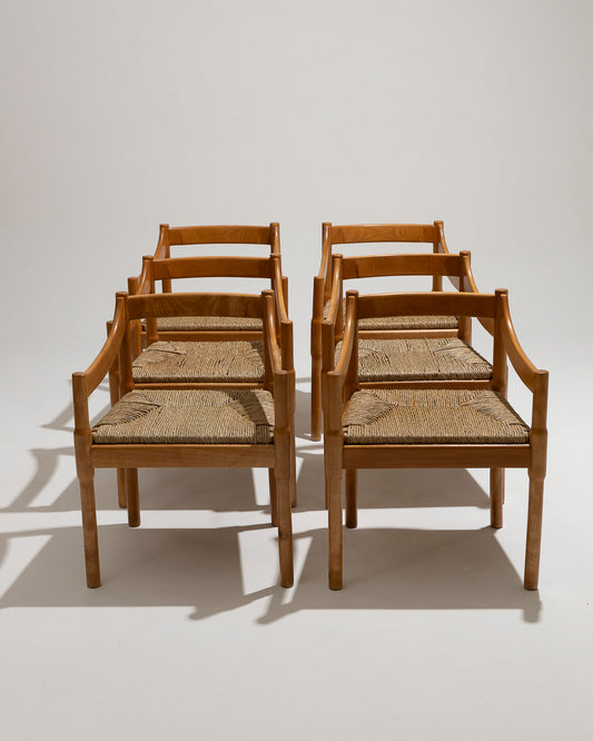 WITHOUT PRICE / SET OF 6 STRAW AND WOOD CHAIRS, VICO MAGISTRETTI, CASSINA, 1960s 