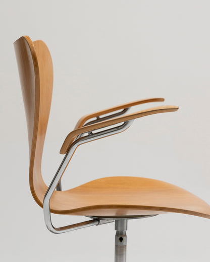 3217 DREHBÜROSTUHL, ARNE JACOBSEN, 1960er Jahre 