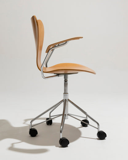 3217 DREHBÜROSTUHL, ARNE JACOBSEN, 1960er Jahre 