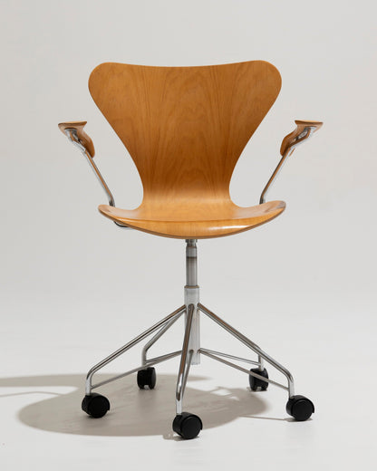 3217 DREHBÜROSTUHL, ARNE JACOBSEN, 1960er Jahre 