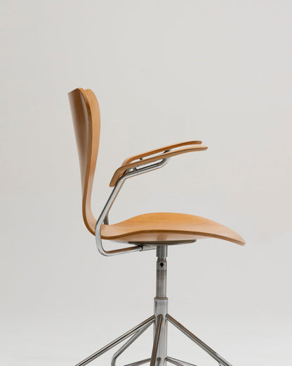 3217 DREHBÜROSTUHL, ARNE JACOBSEN, 1960er Jahre 