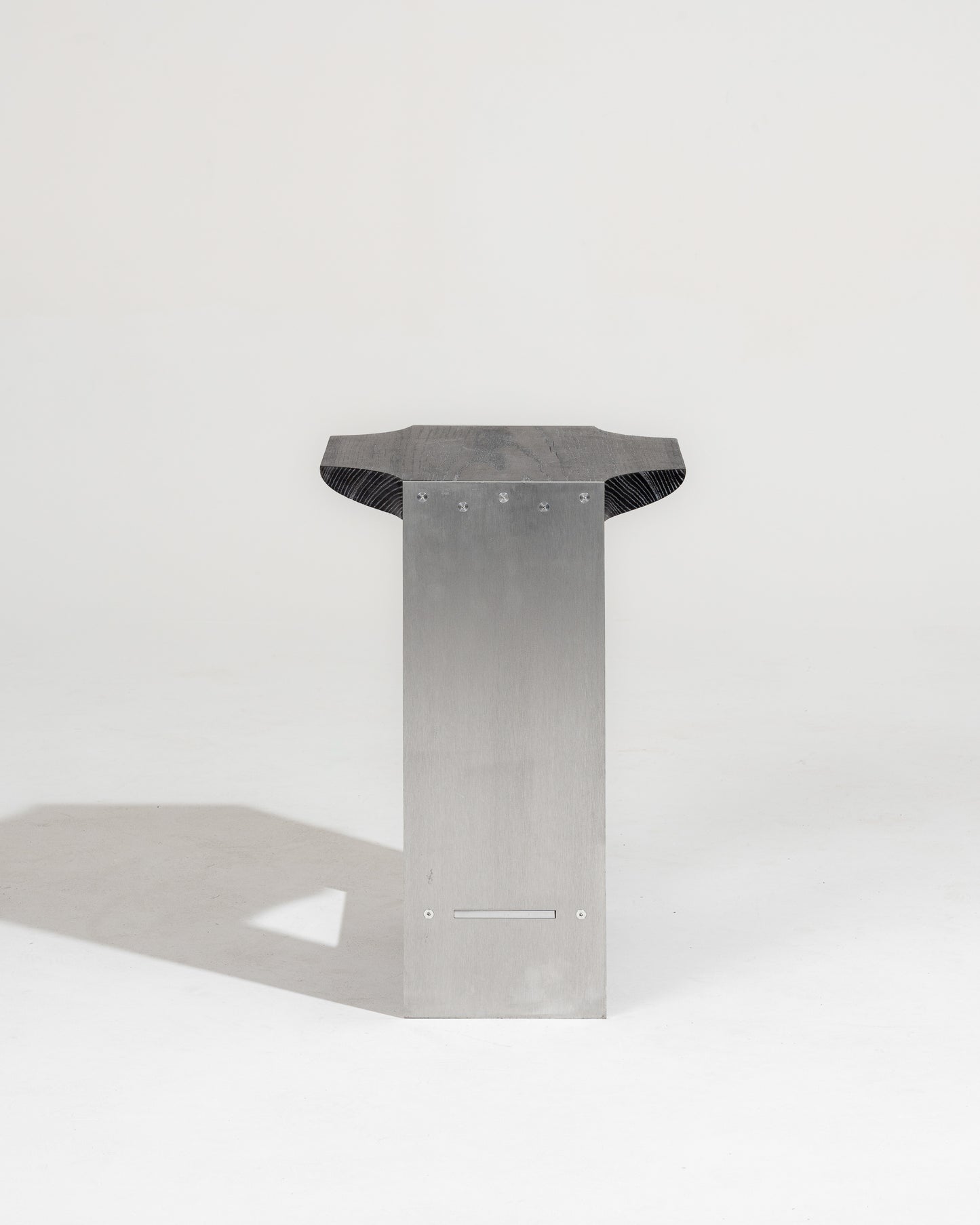 F15 E metal side table 