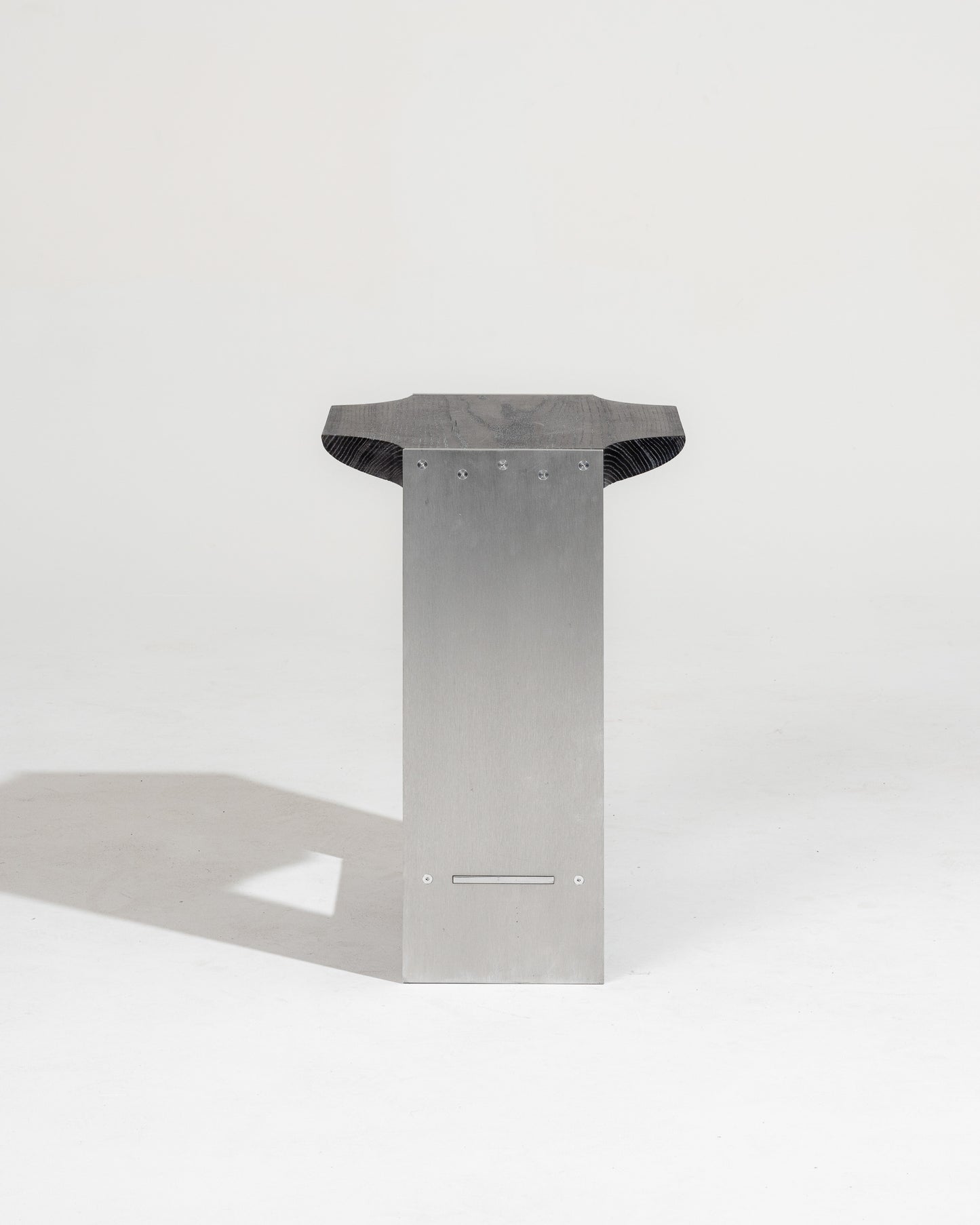 F15 E metal side table 