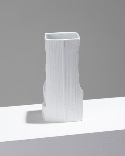 TEXTURED PORCELAIN VASE, MARTIN FREYER, 1980s