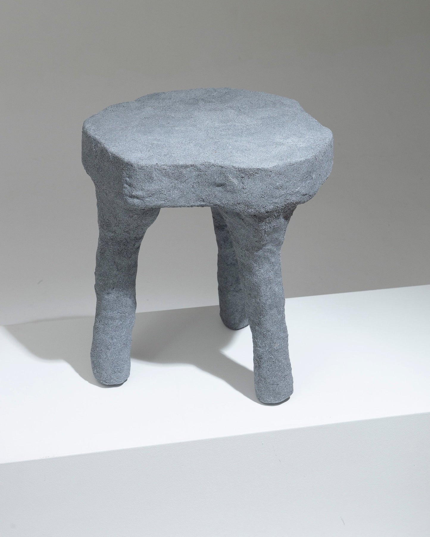 TRIPOD STOOL