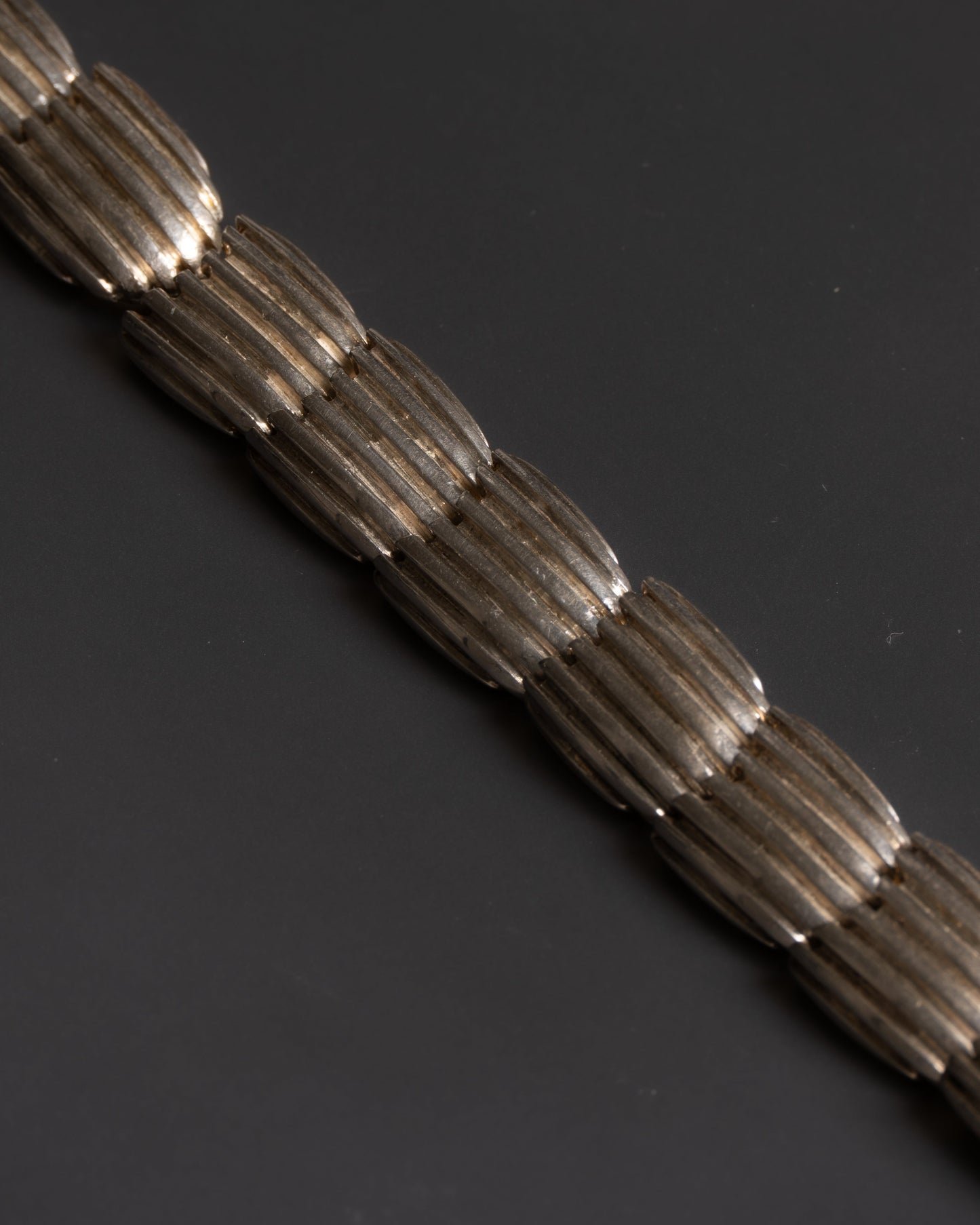 COLLIER EN MÉTAL ARGENTÉ, CLAUDE MONTANA, 1980s