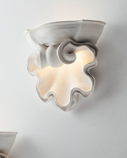 PAIRE D'APPLIQUES COQUILLAGE EN PLÂTRE, 1940s