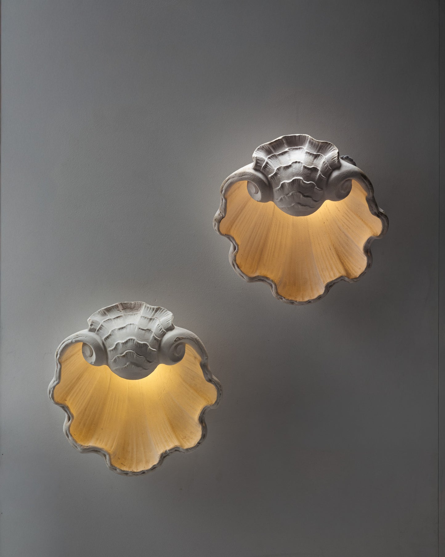 APPLIQUE COQUILLAGE DANS LE GOÛT DE SERGE ROCHE, 1930s