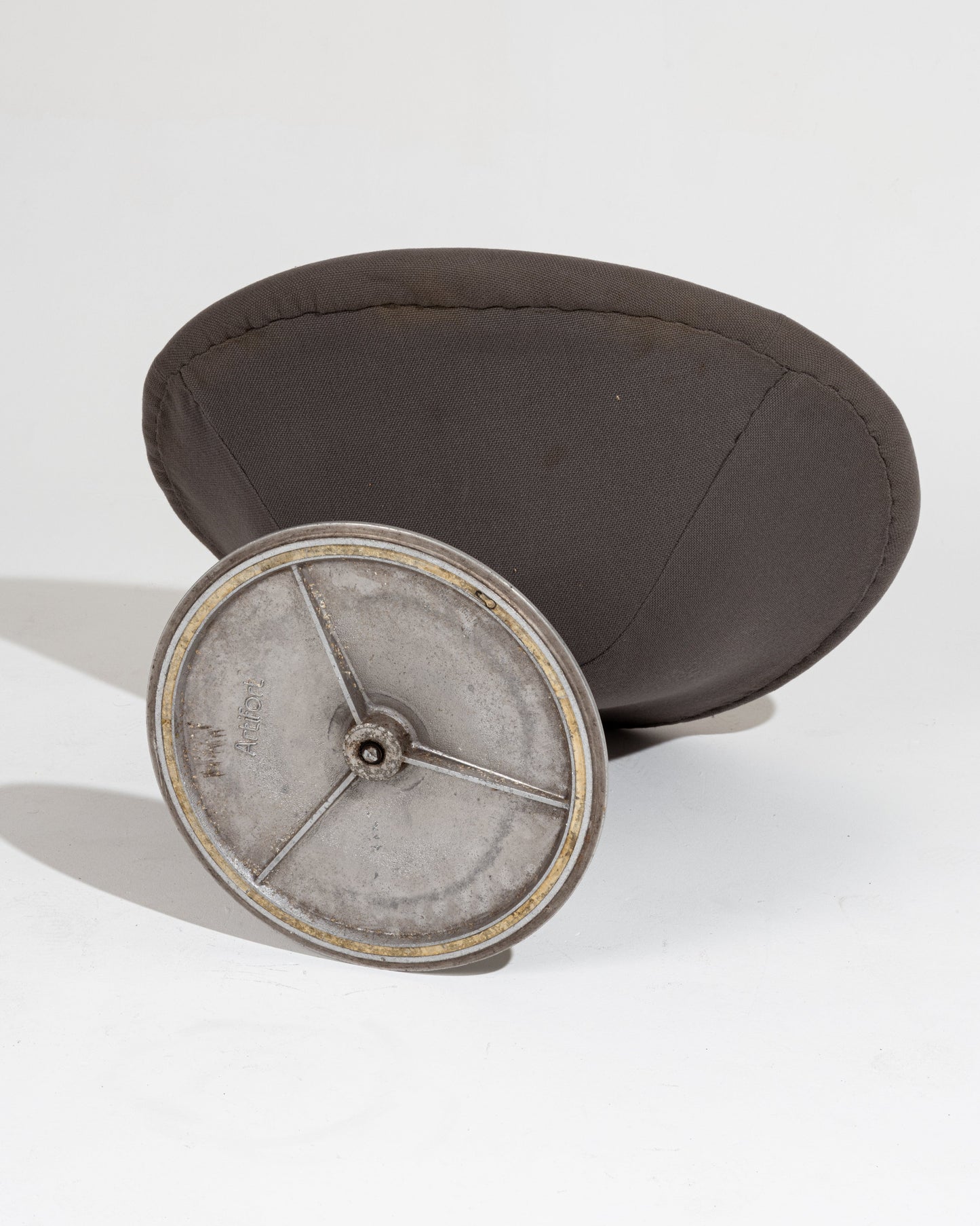 Little Globe chair, Pierre Paulin, 1980s