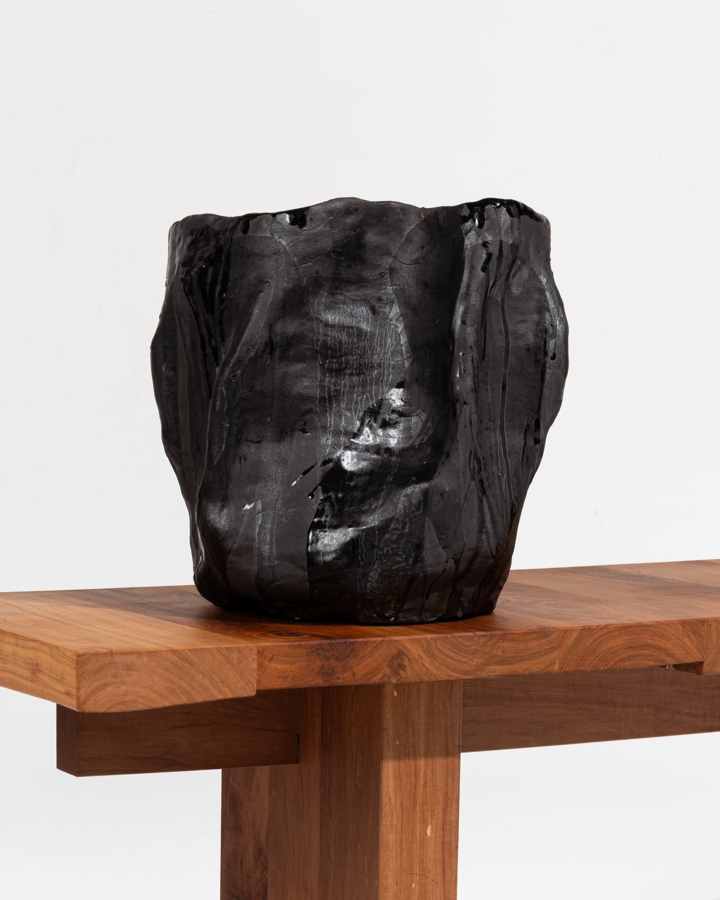 VASE SOULAGES EN GRÈS NOIR MAT
