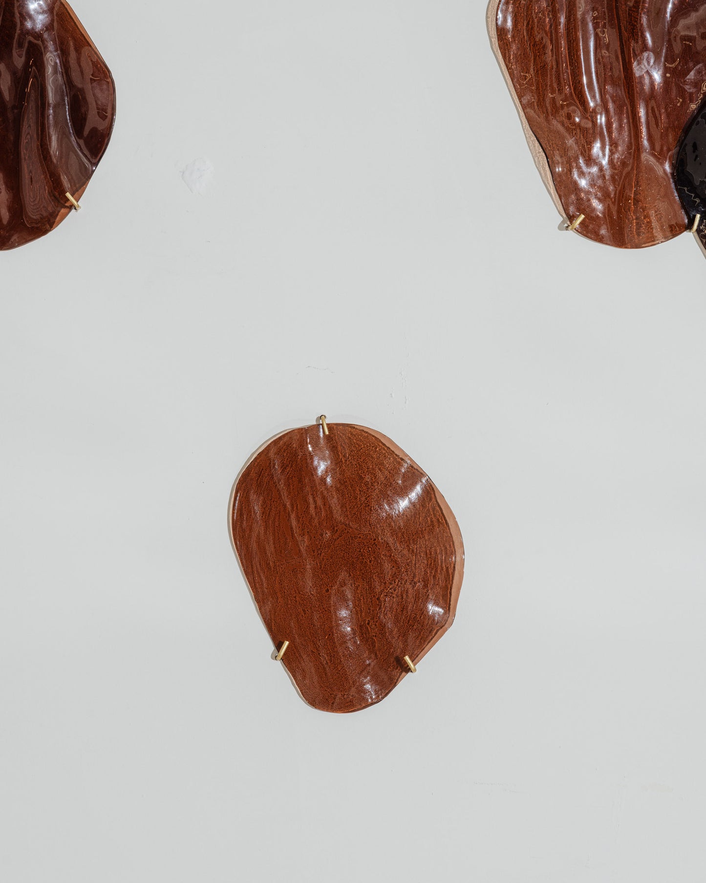 Lagune glass wall installation