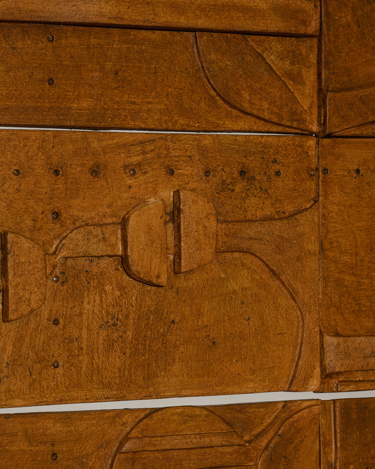 Cordoba wall installation in ceramic