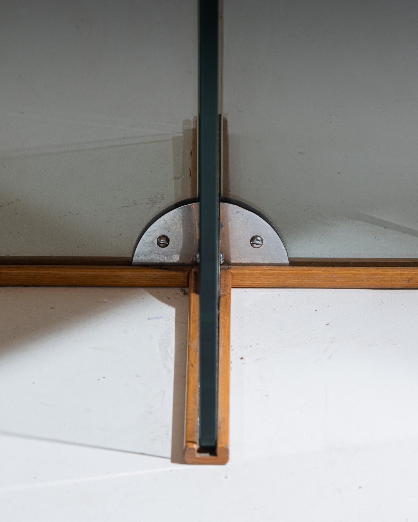 WOOD AND GLASS DINING TABLE