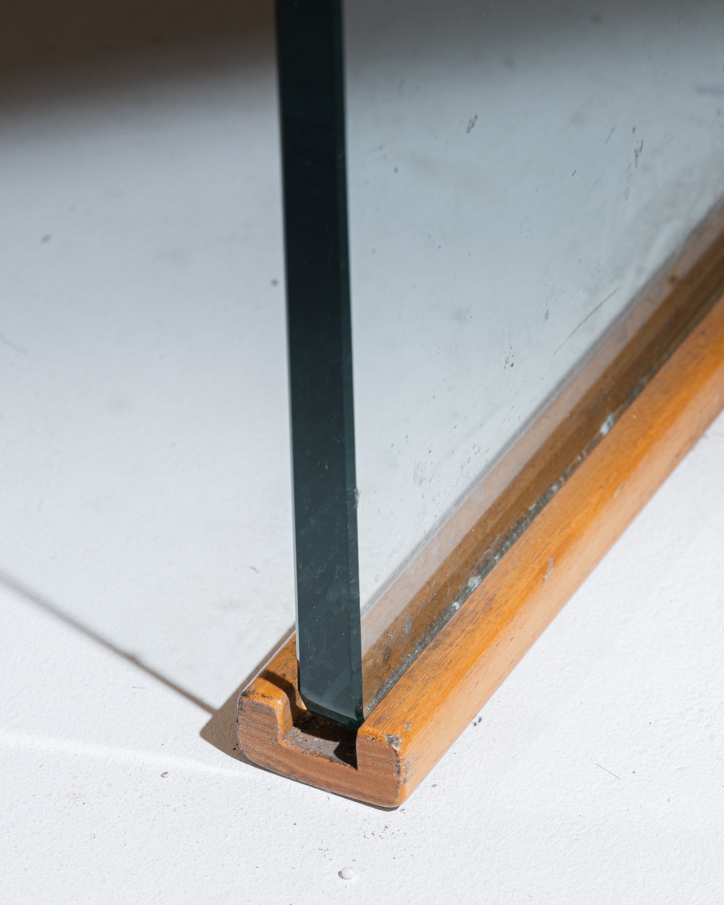 WOOD AND GLASS DINING TABLE