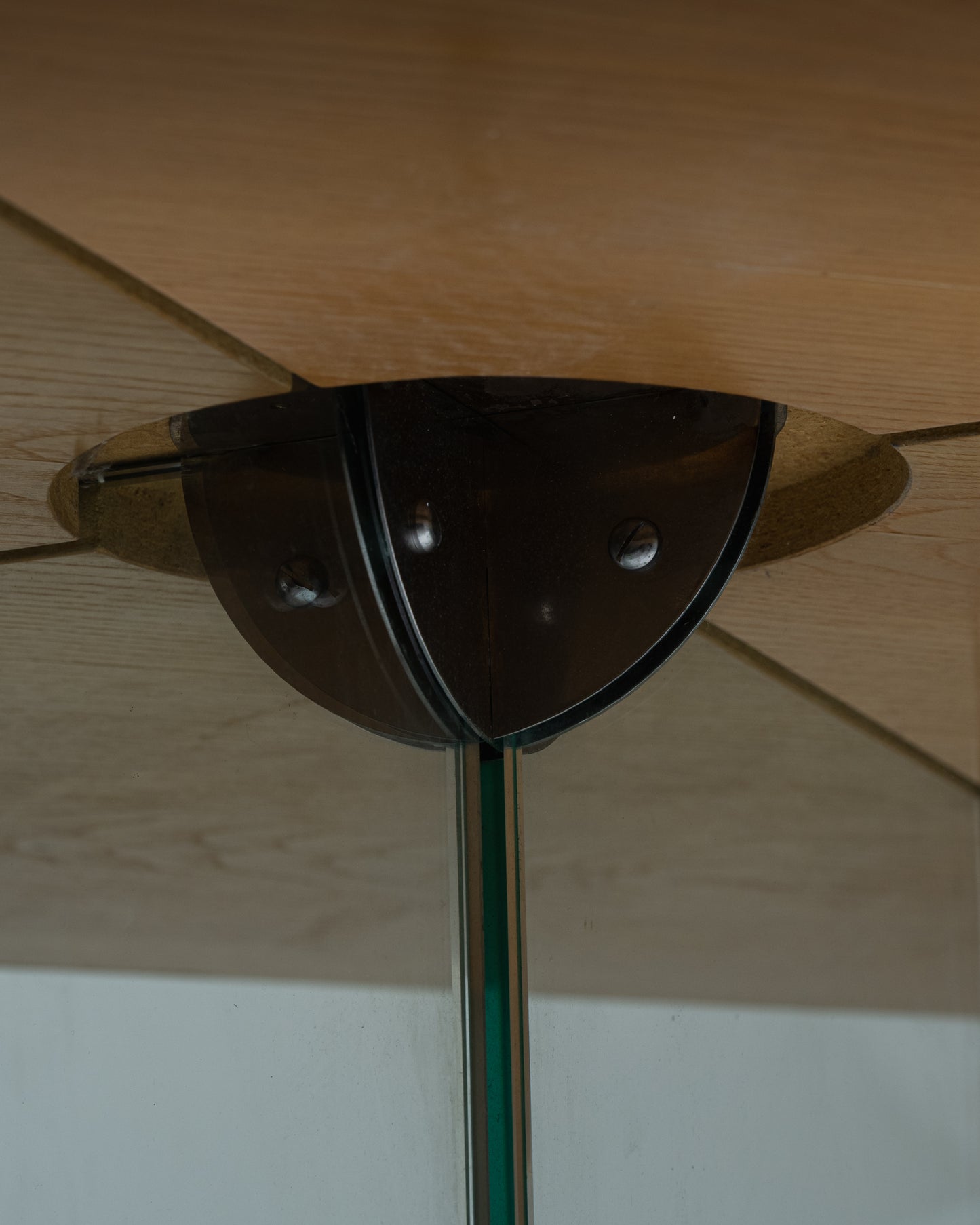 WOOD AND GLASS DINING TABLE