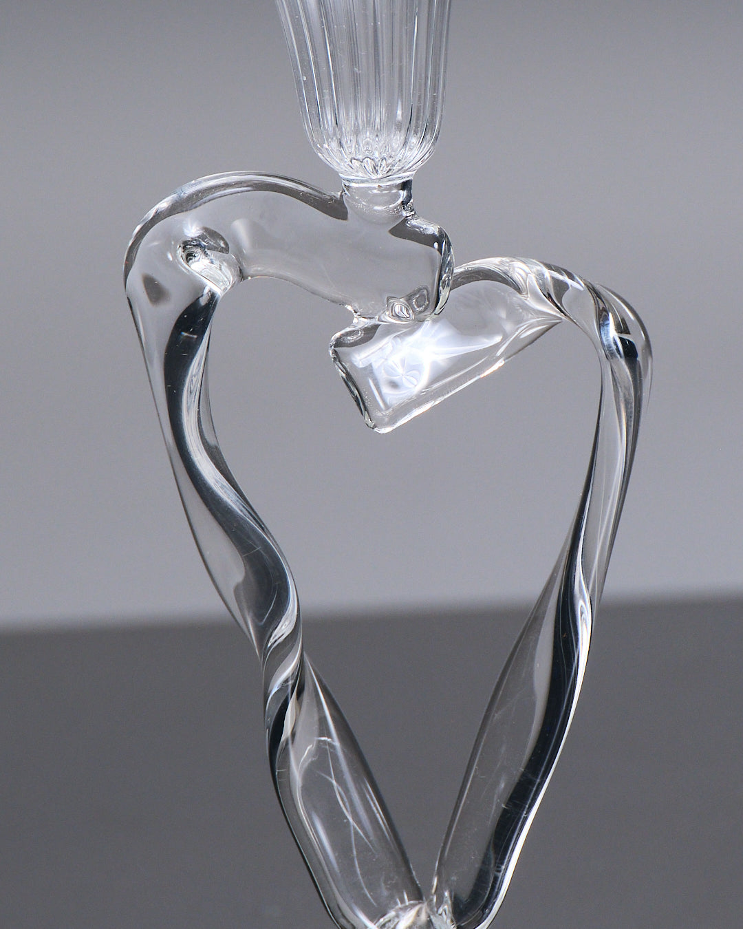 Ribbon II candle-holder 