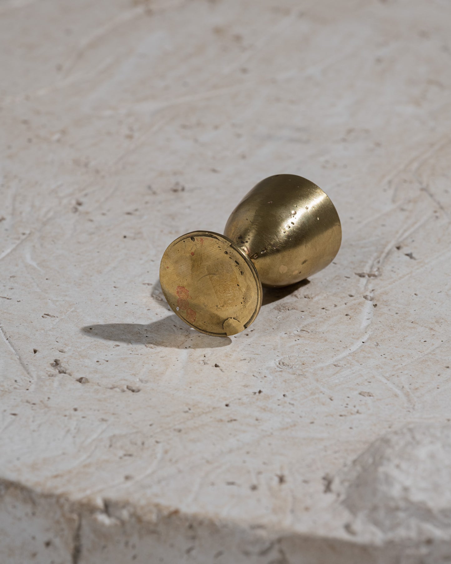 Brass egg cup Cluster Graal n°7