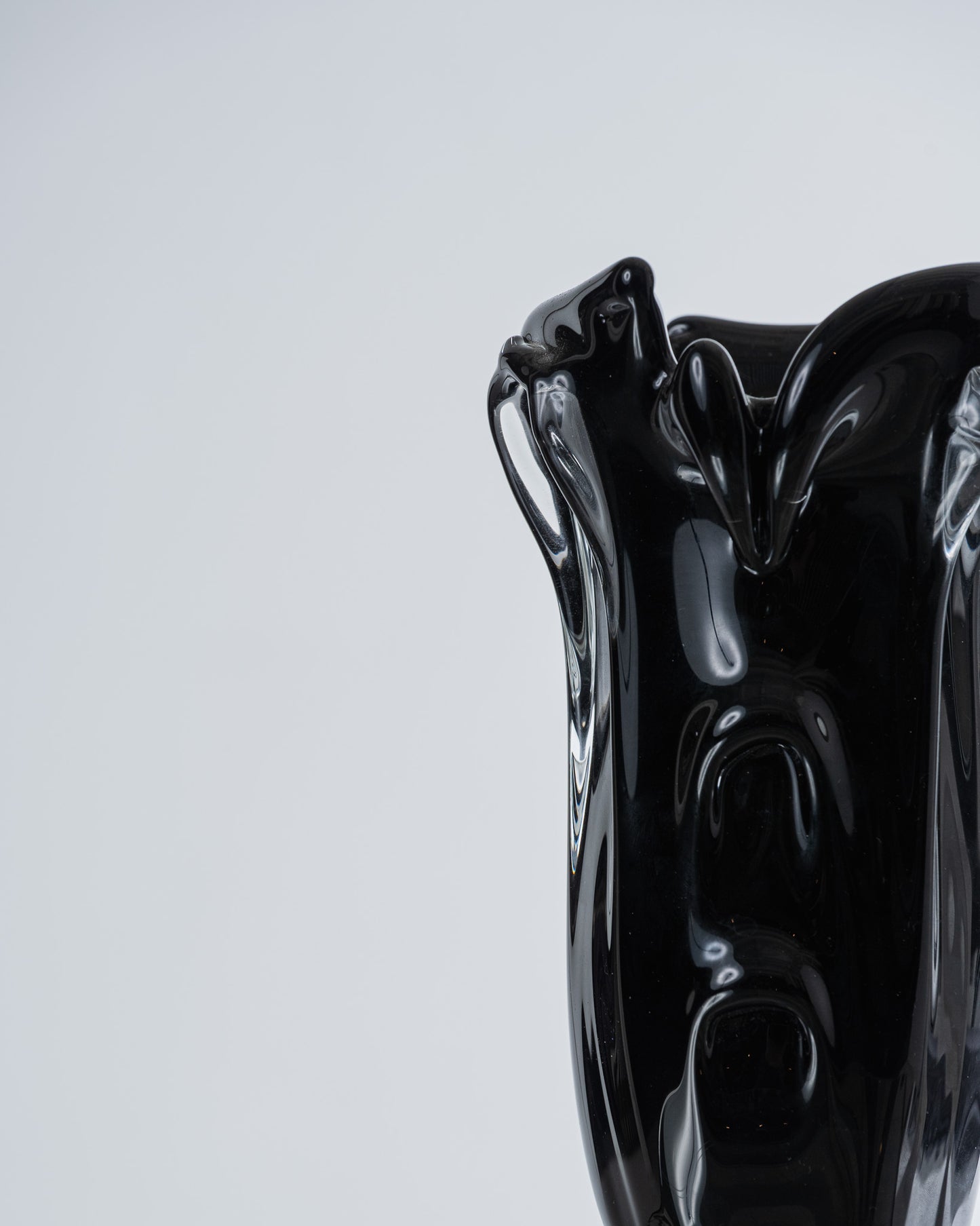 VASE EN VERRE DRAPÉ