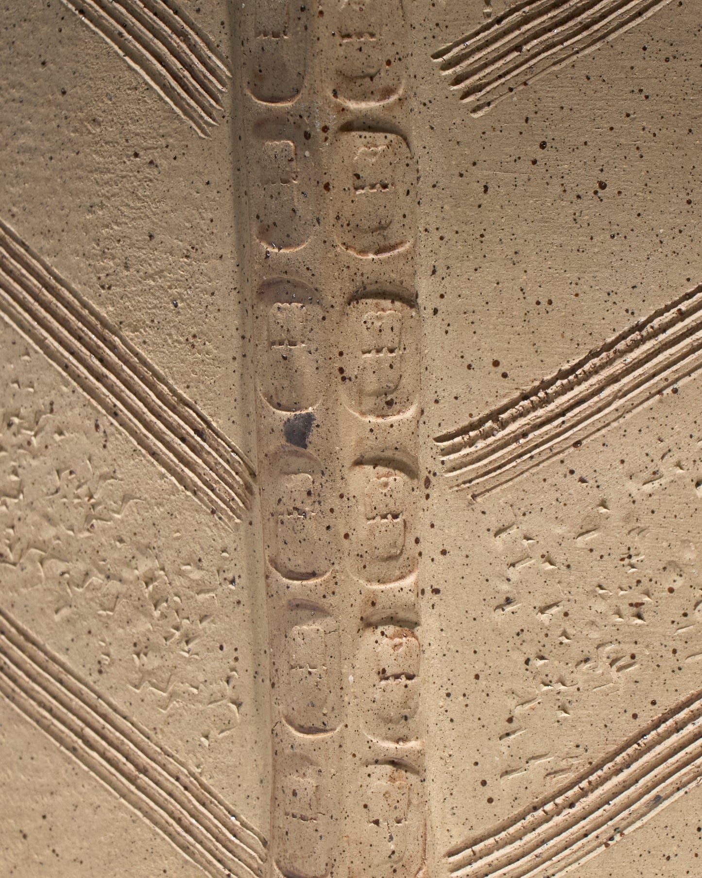 Brutalist sandstone soliflore