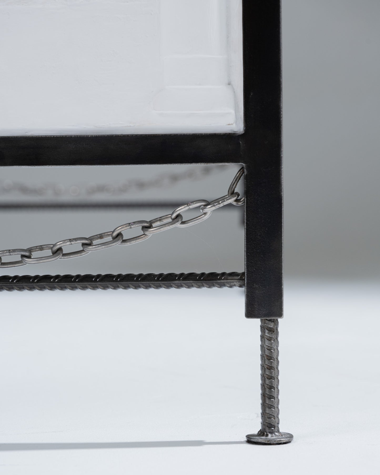 CONSOLE EN MÉTAL LE CHÂTIMENT DE SYSIPHE