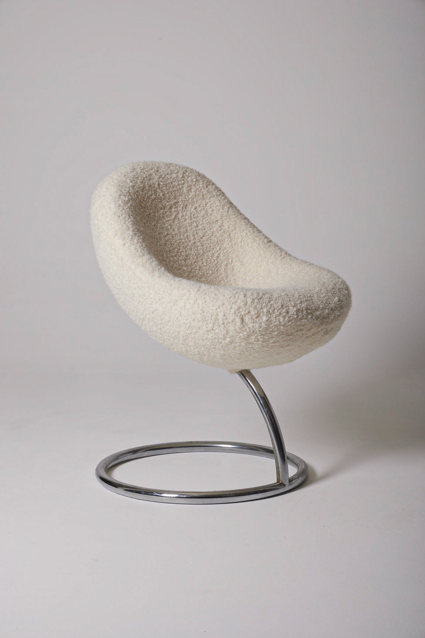 Cocoon chair 