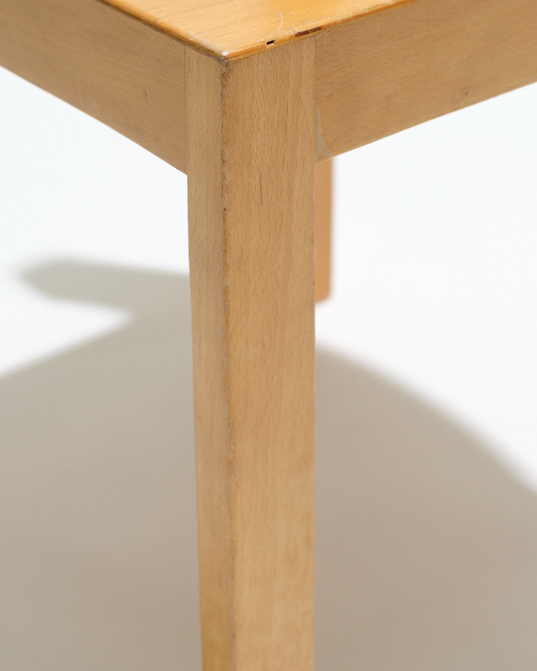 SET DE 4 CHAISES EMPILABLES EN BOIS, 1950s