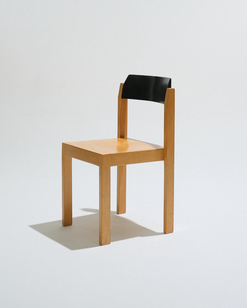 SET DE 6 CHAISES EMPILABLES EN BOIS, 1950s