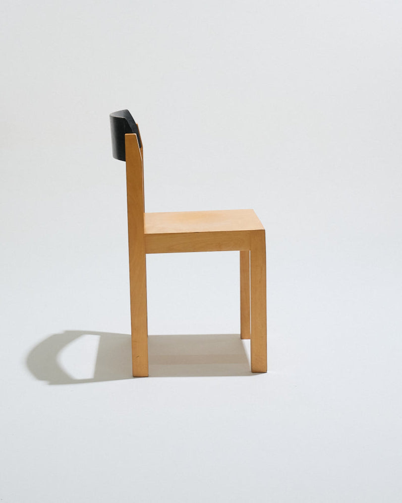 SET DE 4 CHAISES EMPILABLES EN BOIS, 1950s