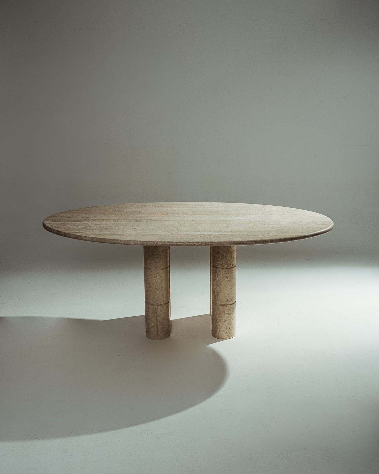 OVAL TRAVERTINE DINING TABLE, ROCHE-BOBOIS, 1970s 