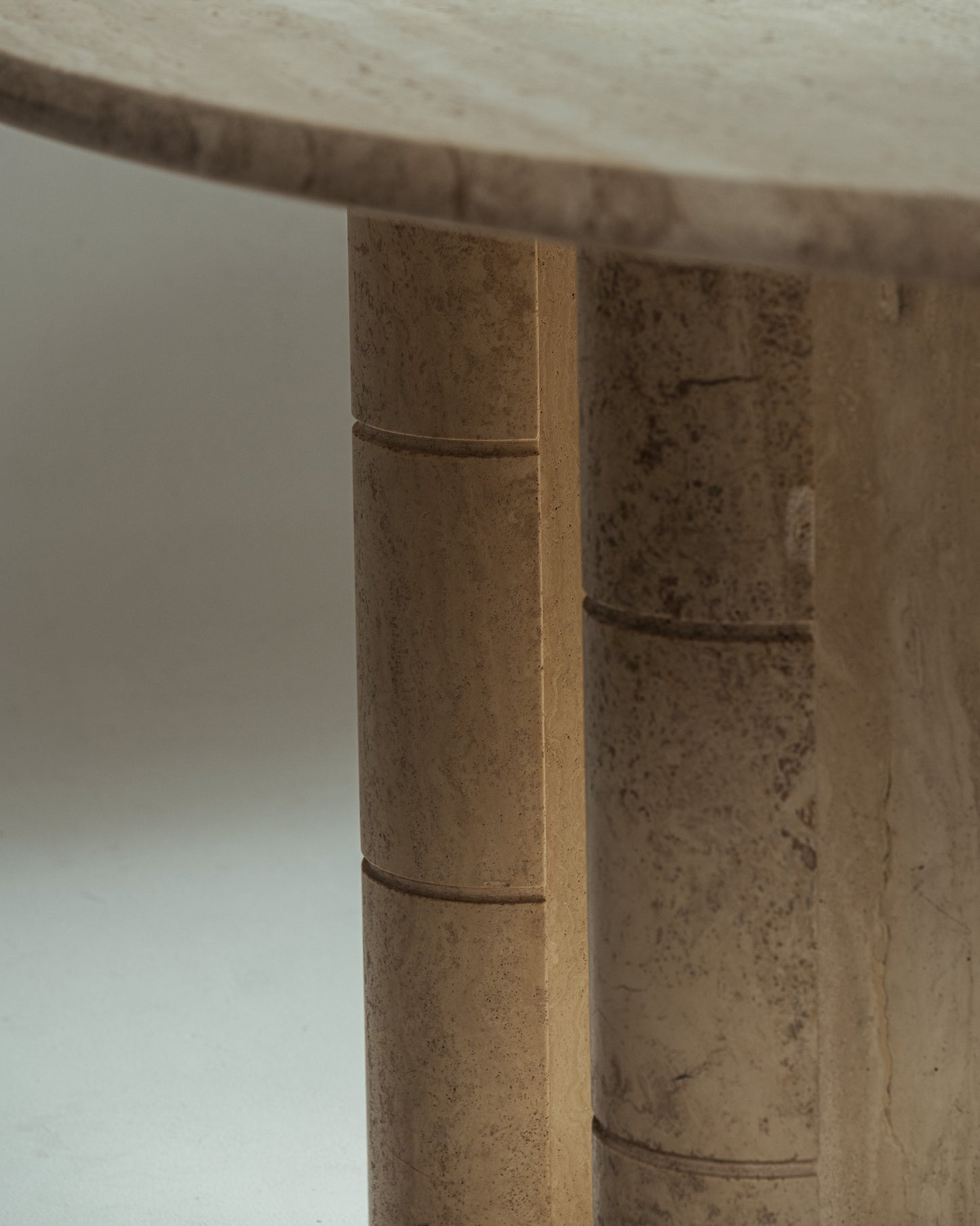 OVAL TRAVERTINE DINING TABLE, ROCHE-BOBOIS, 1970s 