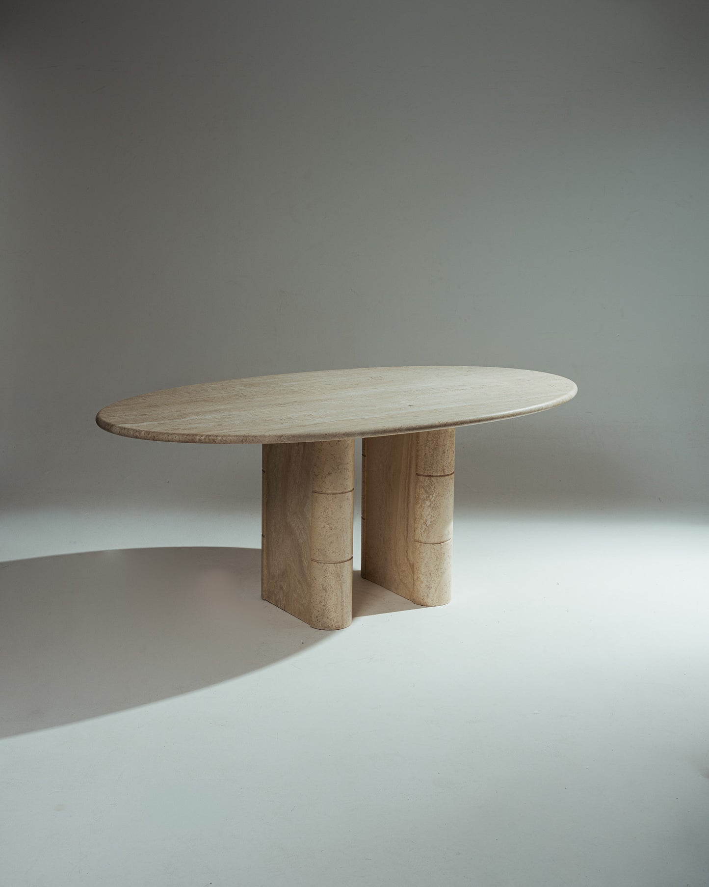 OVAL TRAVERTINE DINING TABLE, ROCHE-BOBOIS, 1970s 