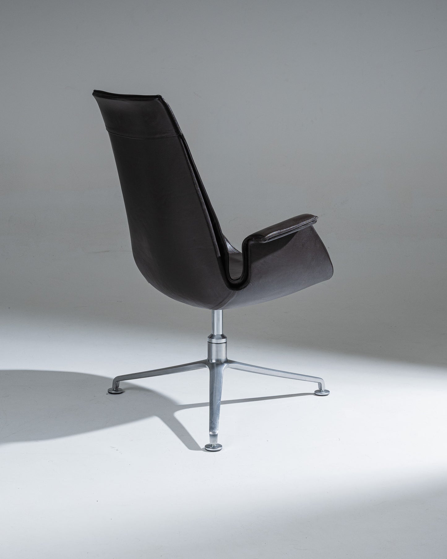 PAIRE DE FAUTEUILS FK 6725, FABRICIUS & KASTHOLMON, 1960s