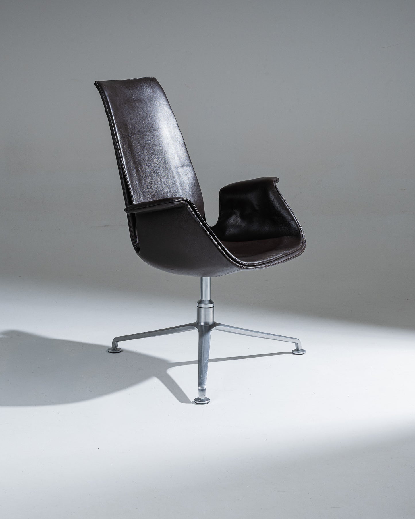 PAIRE DE FAUTEUILS FK 6725, FABRICIUS & KASTHOLMON, 1960s