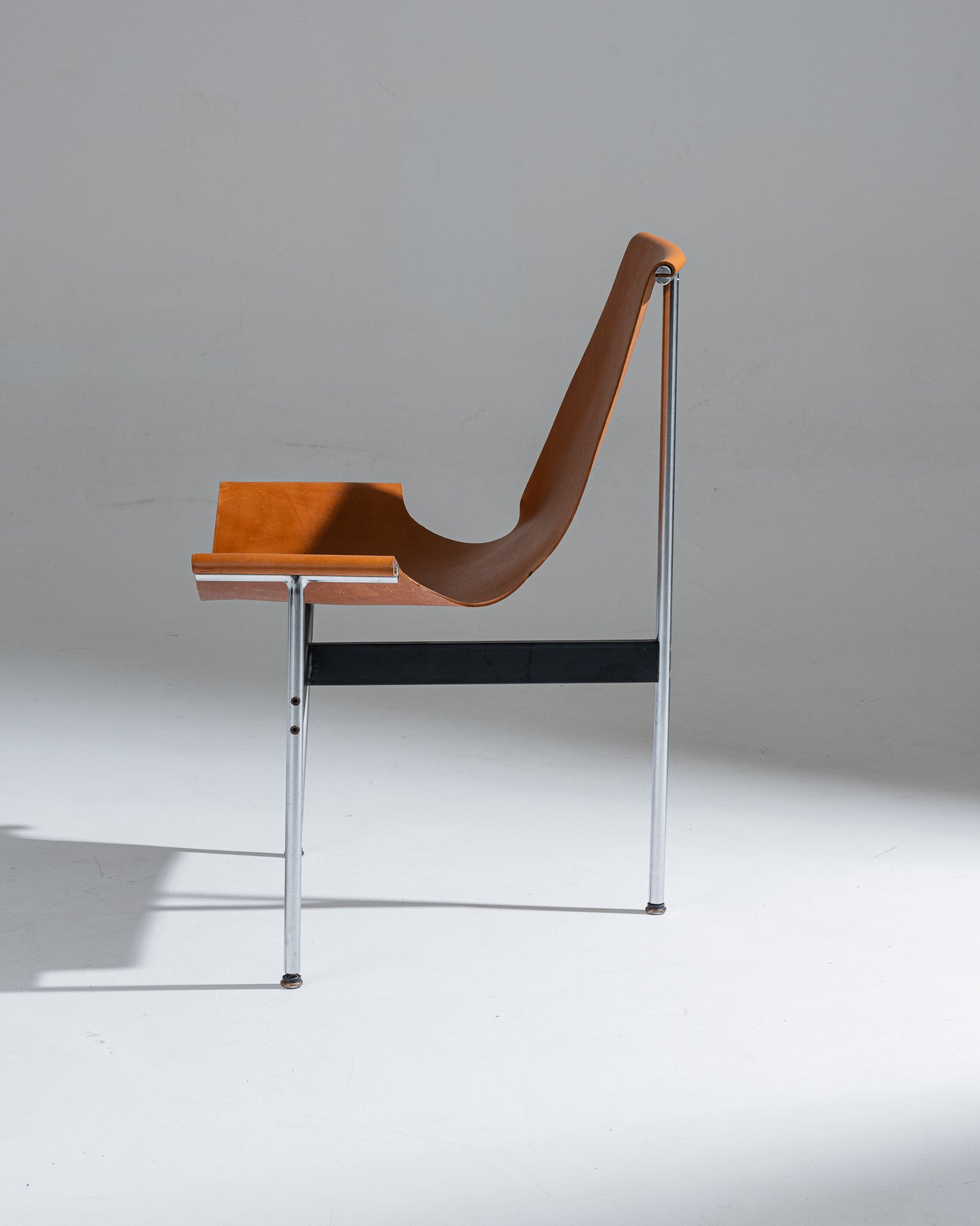 Pair of 3LC leather and metal chairs, Littell &amp; Katavolos, 1960s