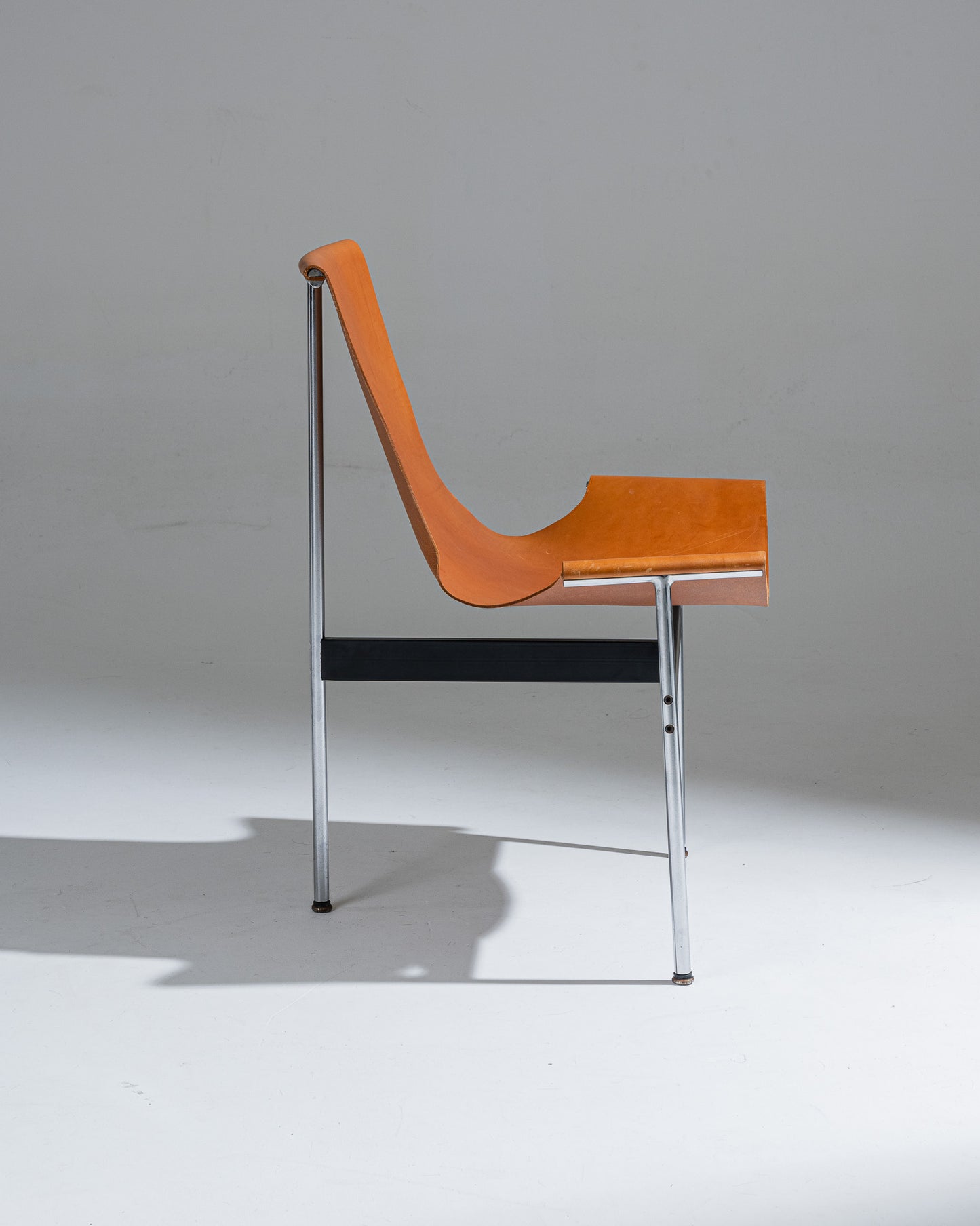 Pair of 3LC leather and metal chairs, Littell &amp; Katavolos, 1960s