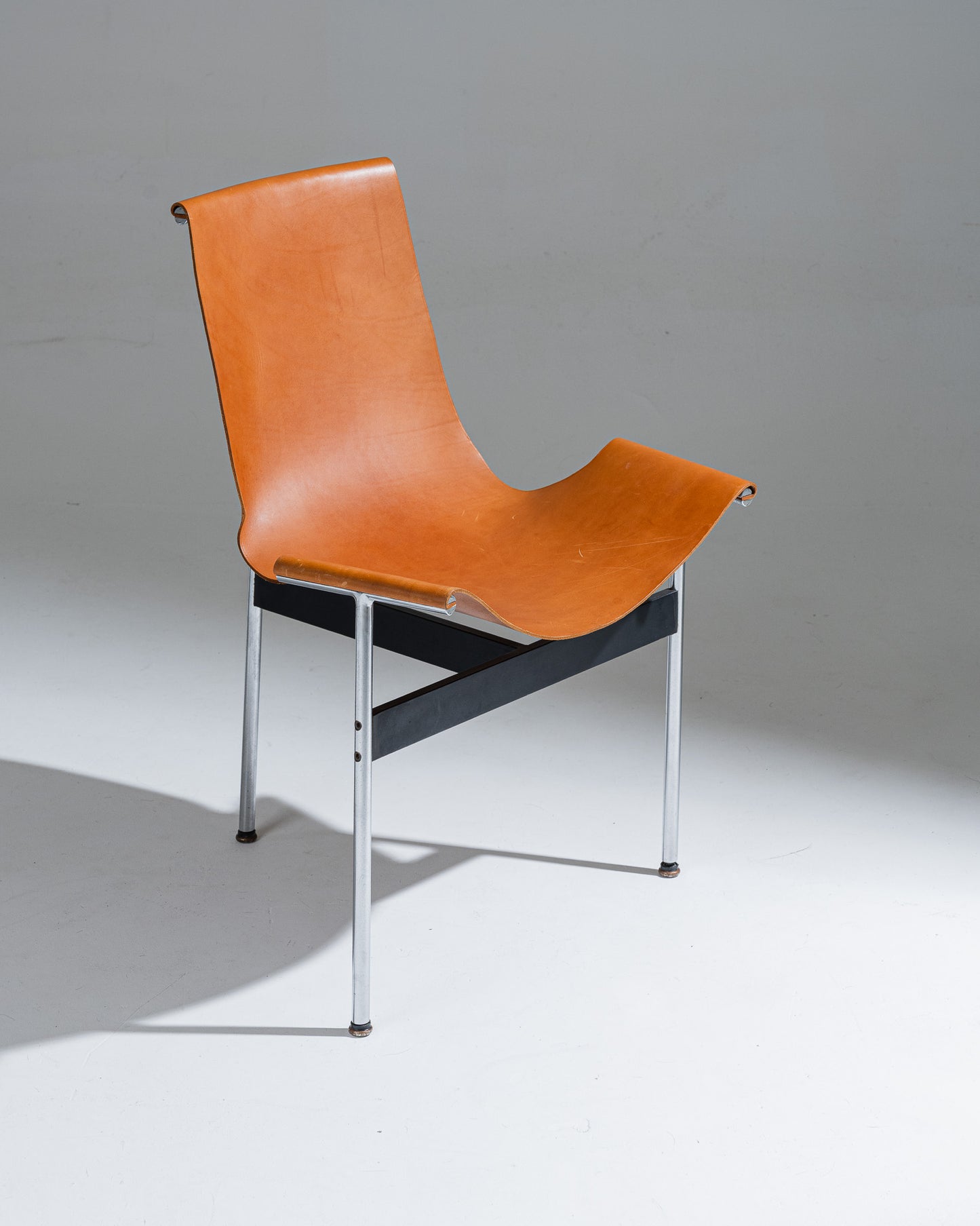 Pair of 3LC leather and metal chairs, Littell &amp; Katavolos, 1960s