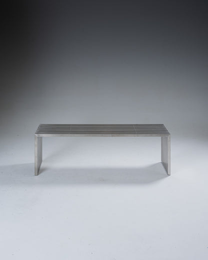 BANC EN ACIER INOXYDABLE MODERNISTE