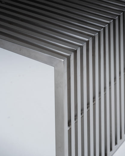 BANC EN ACIER INOXYDABLE MODERNISTE