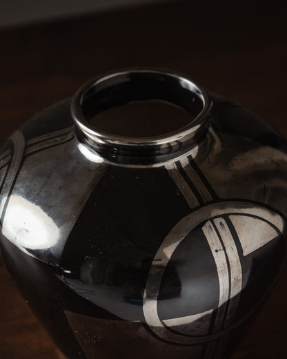 VASE BOULE ART DÉCO NOIR ET ARGENTÉ, 1930s